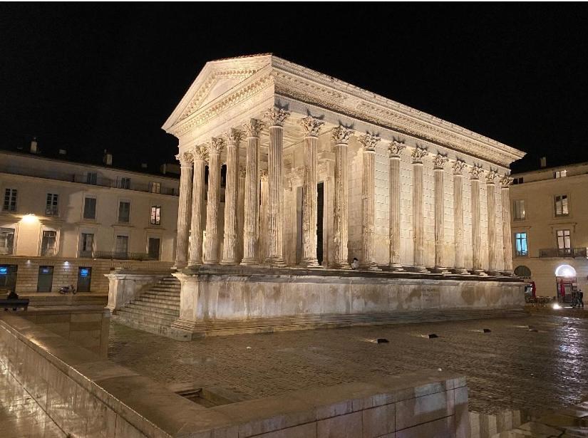 L'Augusteum Apartment Nimes Bagian luar foto